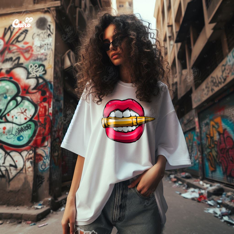 Bullet ln Mouth تيشيرت اوفر سايز قطن باللون الأبيض للنساء