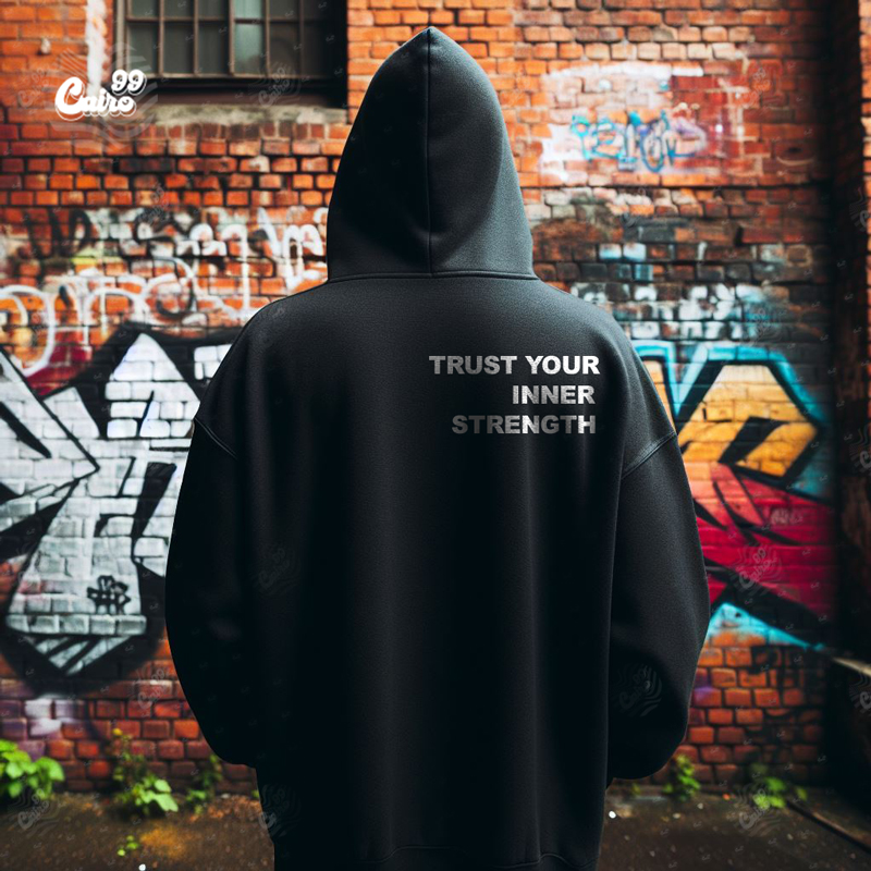 Trust Your Inner Strength هودي اوفر سايز قطن باللون الأسود