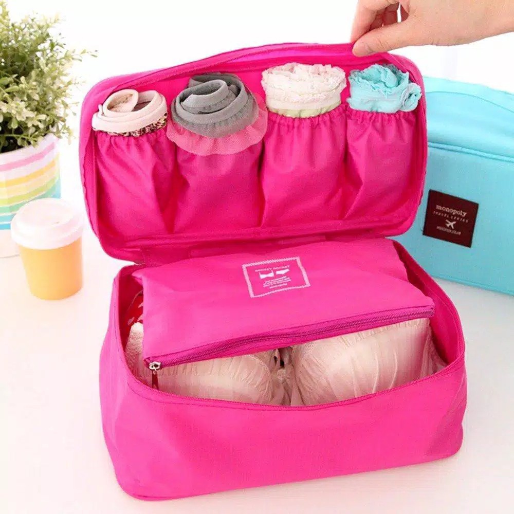 شنطة ومنظم ملابس داخلية وتربروف للسفر