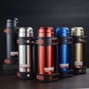 ترمس حراري حافظ لحرارة المشروبات لمده 24 ساعة تقريبا بيد لسهولة الحمل في السفر والرحلات والتخييم 2.5 لتر