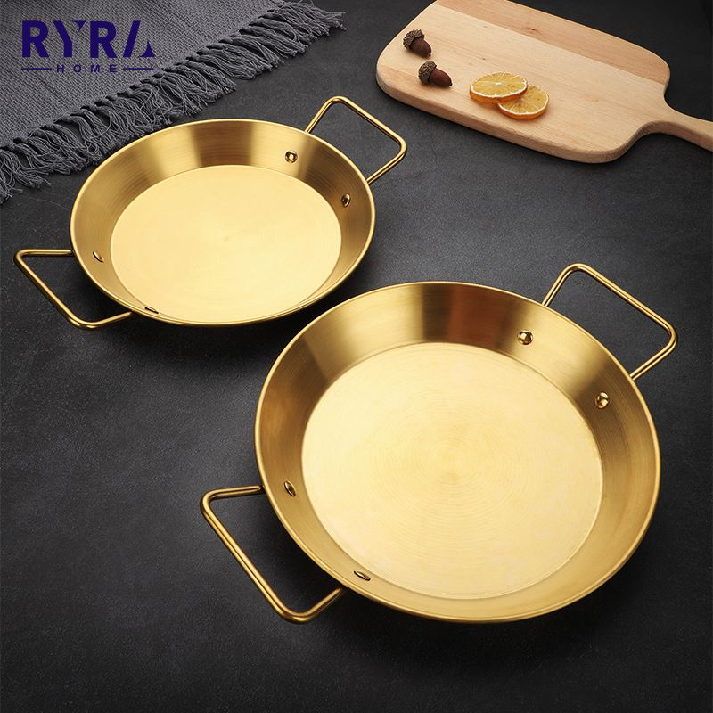 طاسة استانليس ستيل ذهبي لتسوية وتقديم الطعام بيدين 20 سم