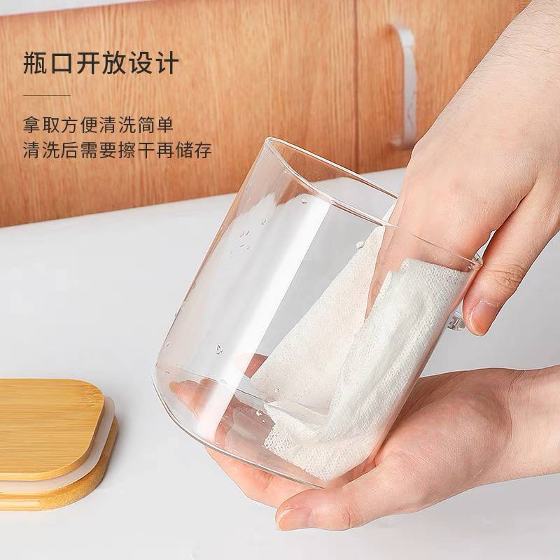 طقم برطمانات زجاجي 3 قطع بمقاسات مختلفه ومعالق خشبيه لحفظ الشاي والسكر والقهوة والنسكافيه والتوابل