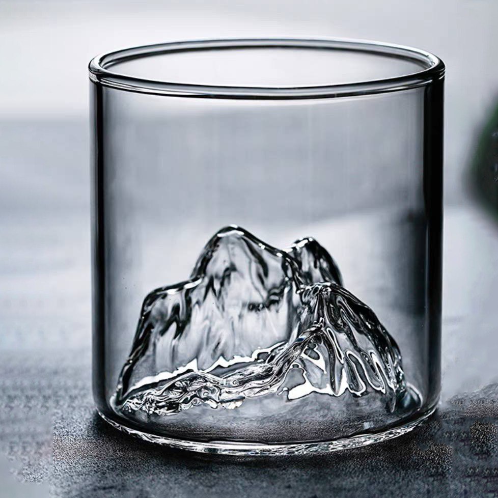 مج الجبل الجليدي لشرب وتقديم العصائر والمشروبات من الزجاج الشفاف