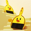 طقم جاروف بالفرشه شكل بطوط لازالة الاتربة من الاماكن الضيقة بسهولة