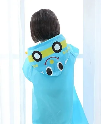 كوت وتربروف لحماية الاطفال من المطر والأتساخ بكابشوه وجيوب امامية برسومات مميزة قابل للطي