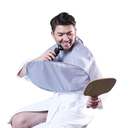 مريلة حلاقة وقص الشعر الإصدار الثاني وتربروف لتجميع شعرالرأس ومنع سقوطه علي الأرض قابلة للطي