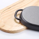 طاسة جريل من حديد الزهر مقاس 37 سم لشوي الاستك والخضار السوتية مع صنية خشب لتقدمها علي السفرة