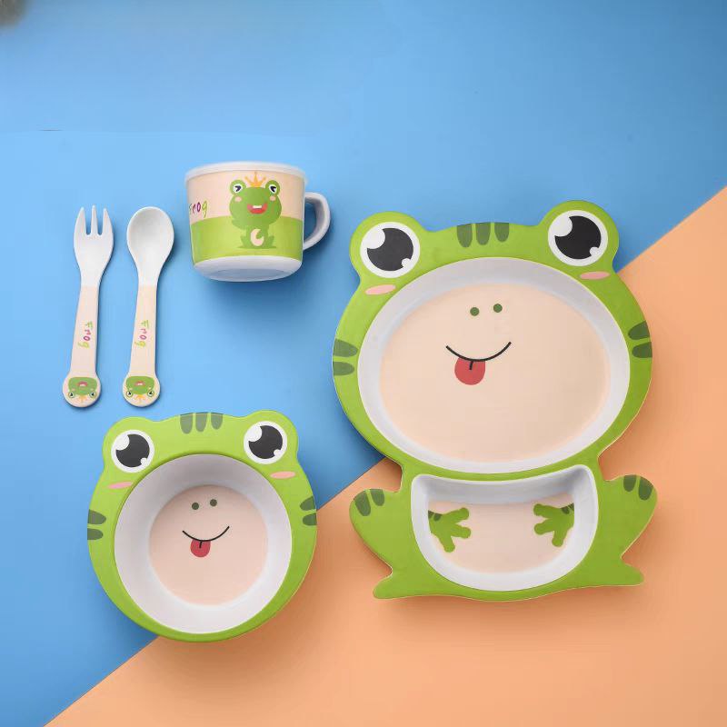 طقم طعام للاطفال 5 قطع شكل ضفدع