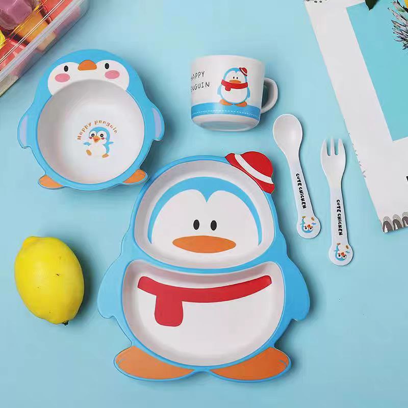 طقم طعام للاطفال 5 قطع شكل بطريق