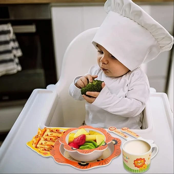 طقم طعام للاطفال 5 قطع شكل اسد