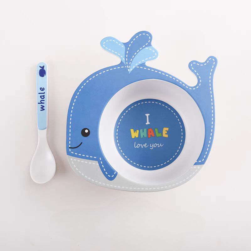 طقم طعام للاطفال 5 قطع شكل حوت كيوت