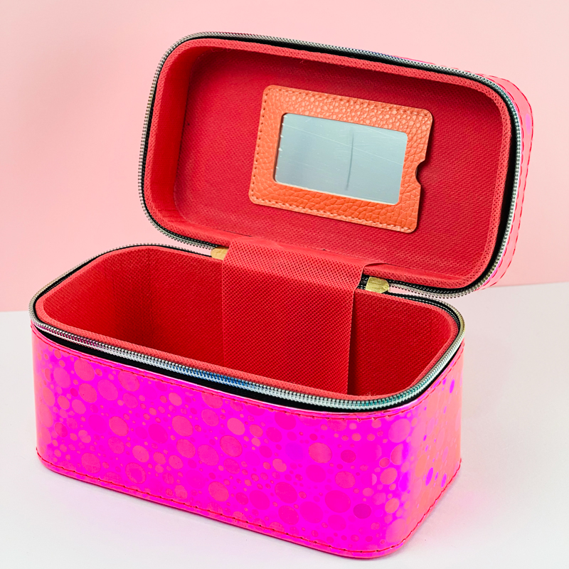 شنط ميكاب لتنظيم أدوات التجميل 3 قطع  تصميم أنيق باللون الفوشيا