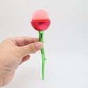 فرشة ميكاب لدمج الكنتور والكونسيلر وكريم الاساس شكل وردة