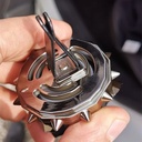 فواحة لتعطير السيارة تثبت في فتحات التكييف