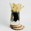 فازة نحاسية مزخرفة باللون الفضي لتجديد ديكور المنزل