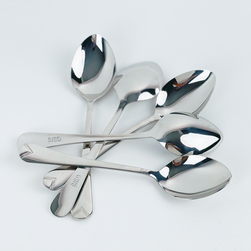 طقم معالق استانليس ستيل 12 قطعة باللون الفضي