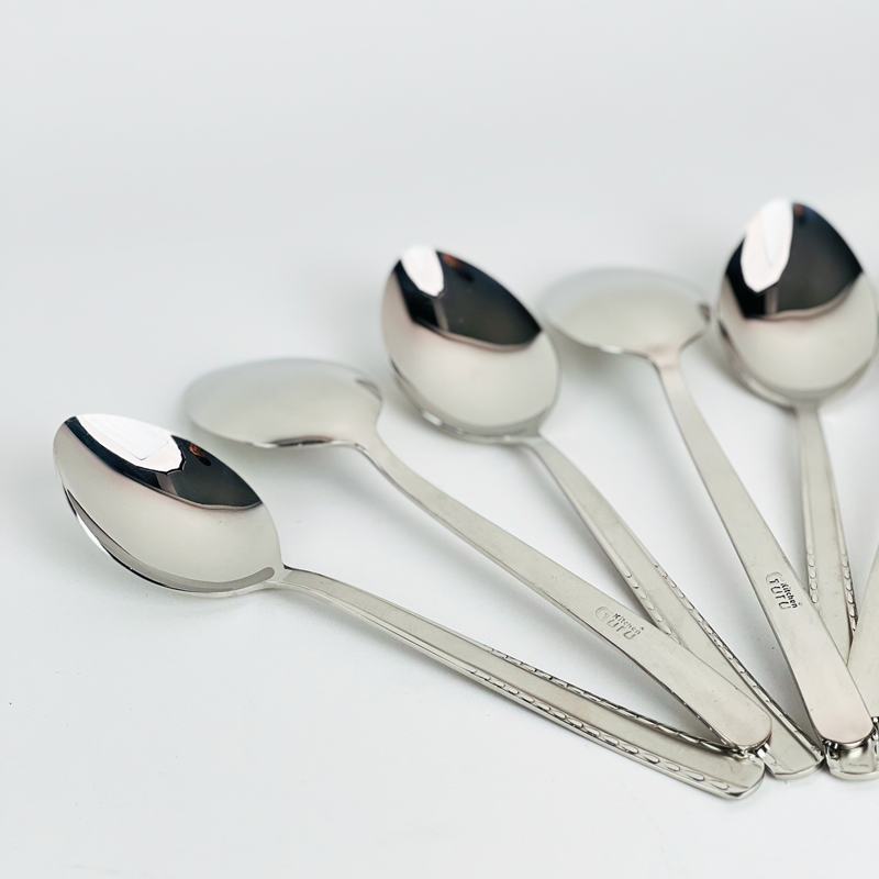 طقم معالق استانليس ستيل 12 قطعة باللون الفضي