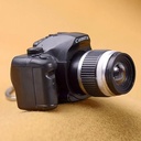 ميدالية على شكل كاميرا ميني تصدر صوت وفلاش للمفاتيح