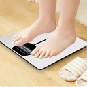 ميزان رقمي لقياس وزن الجسم  سعة 180 كجم