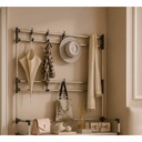 جزامة بـ 4 أرفف لتنظيم الاحذاية مع 8 هوكات لتعليق الشنط والكابات والشماسات