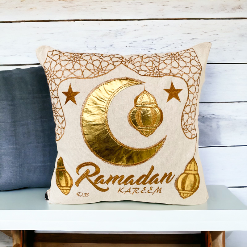 اكياس مخدات كتان مطرزة بكلمة رمضان كريم بسوستة لأستقبال الشهر المبارك