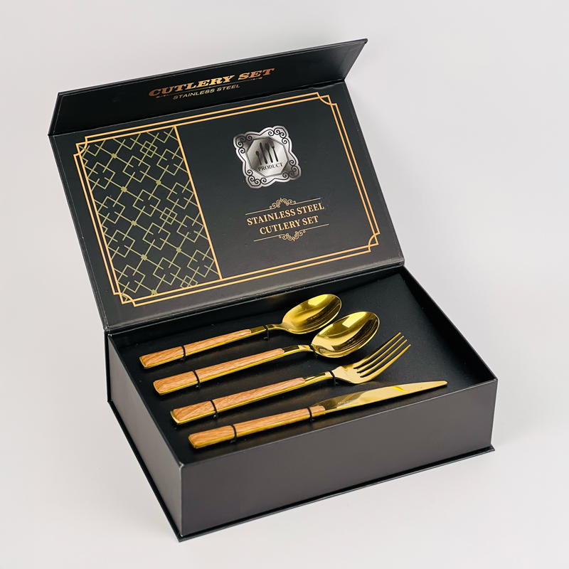 طقم معالق وشوك وسكاكين ستاليس ستيل جولد بيد خشب - 24 قطعة