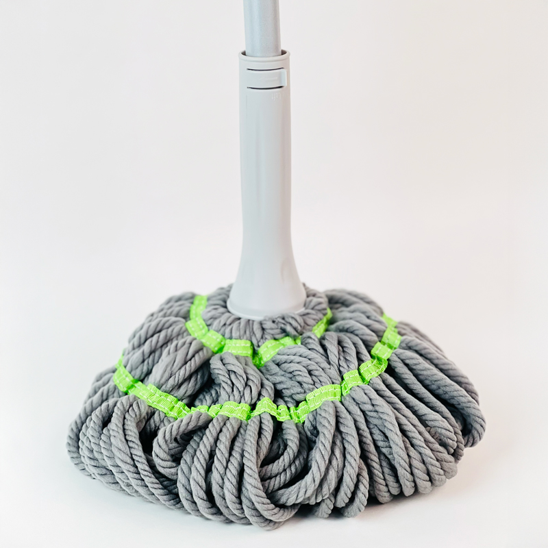 مساحة شرشوبة لتنظيف الارضيات والباركيه والسيراميك ذاتية العصر