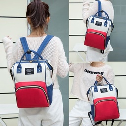 [HH00009944] شنطة بيبي وتربروف مقسمة من الداخل لحمل جميع المتعلقات بجيب خارجي مقسم ومبطن فويل للببرونه